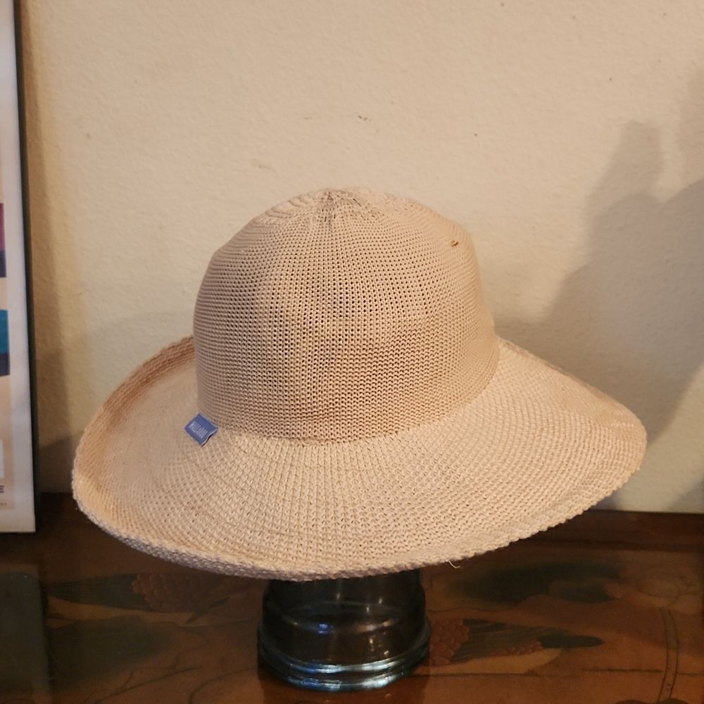 Wallaroo Victoria Hat - Picture 3 of 12